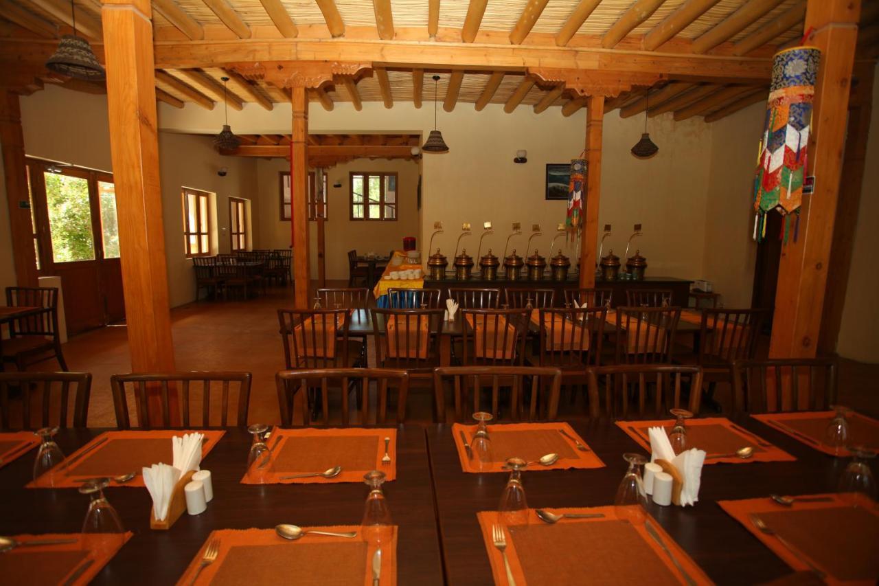 Lha-Ri-Sa Resort Лех Екстер'єр фото