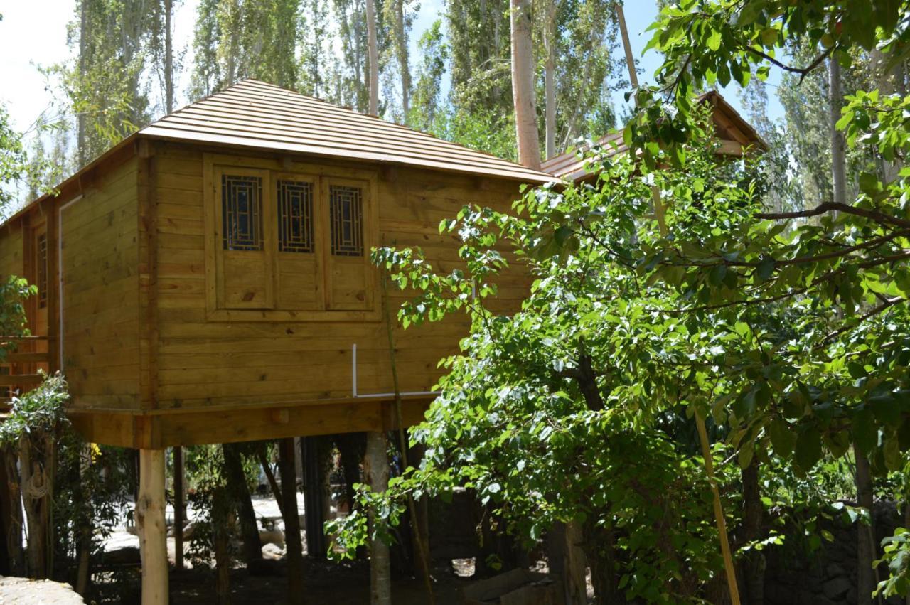 Lha-Ri-Sa Resort Лех Екстер'єр фото