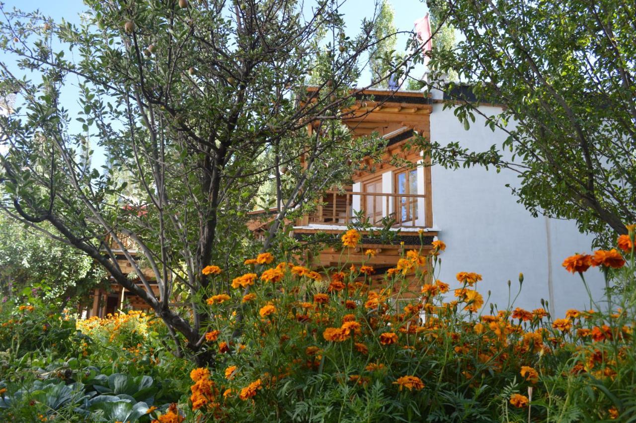 Lha-Ri-Sa Resort Лех Екстер'єр фото