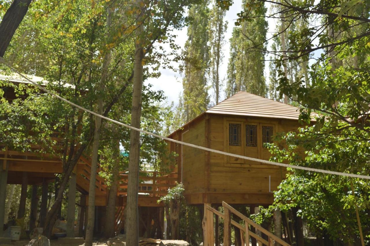 Lha-Ri-Sa Resort Лех Екстер'єр фото